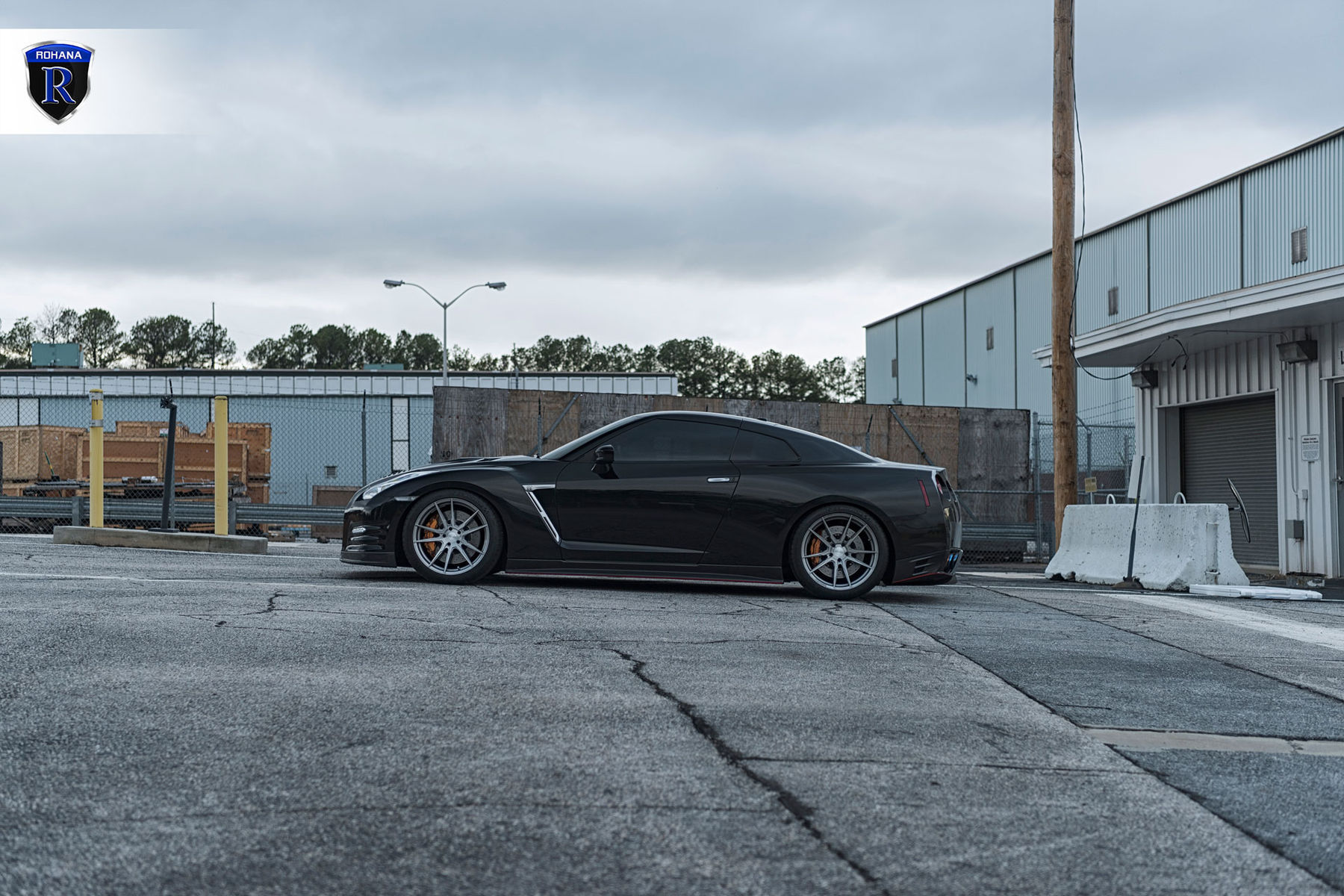 2015 Nissan GT-R | GTR - Driver Side Stance