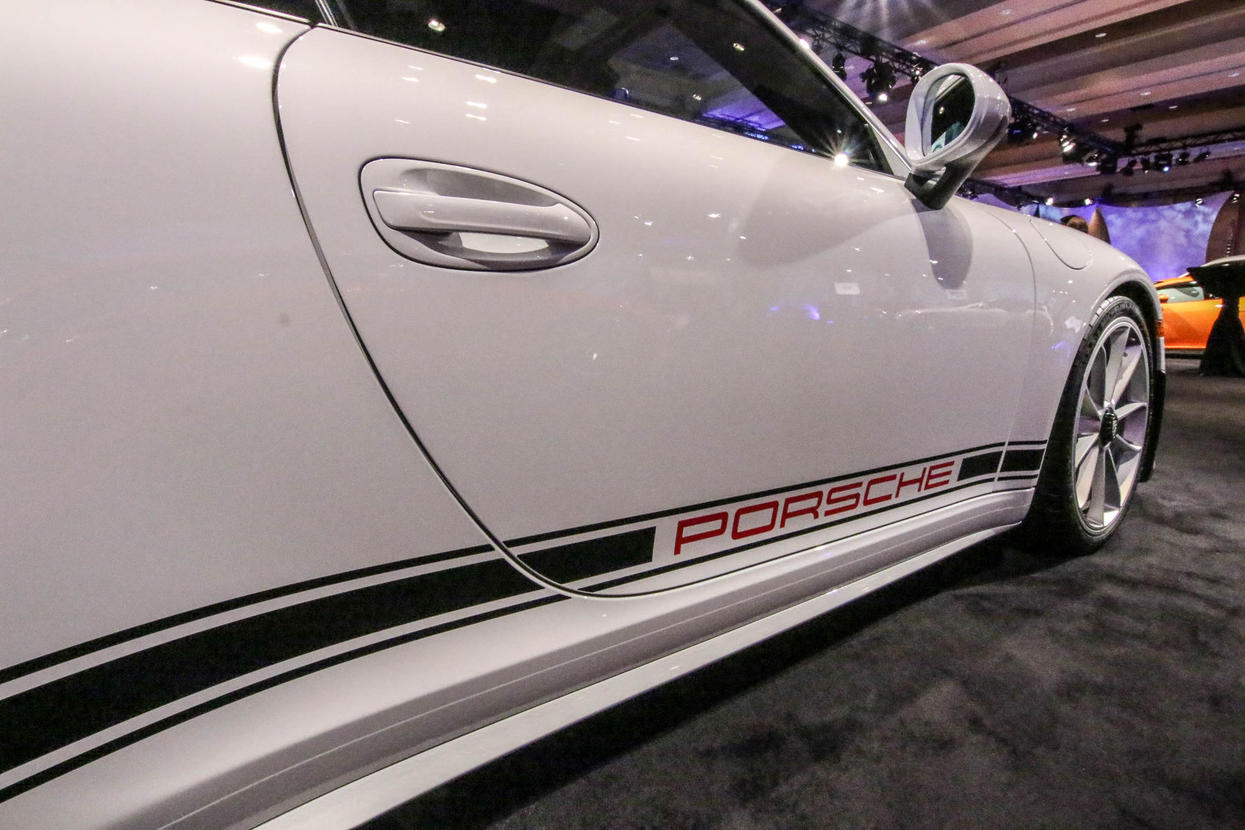 2017 Porsche 911 | 2017 Porsche 911 R