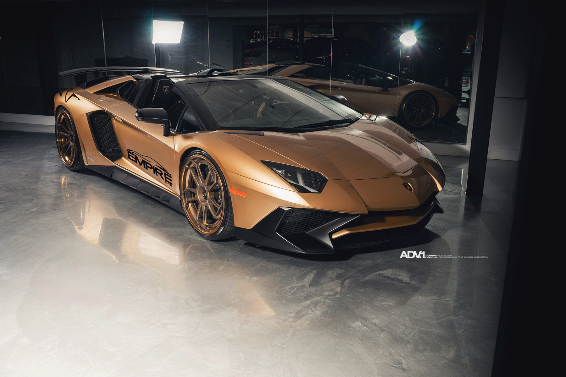 Lamborghini Aventador | Gold Lamborghini Aventador SV Roadster LP750-4 - ADV1 ADV5.3 Track Spec CS Series Centerlock
