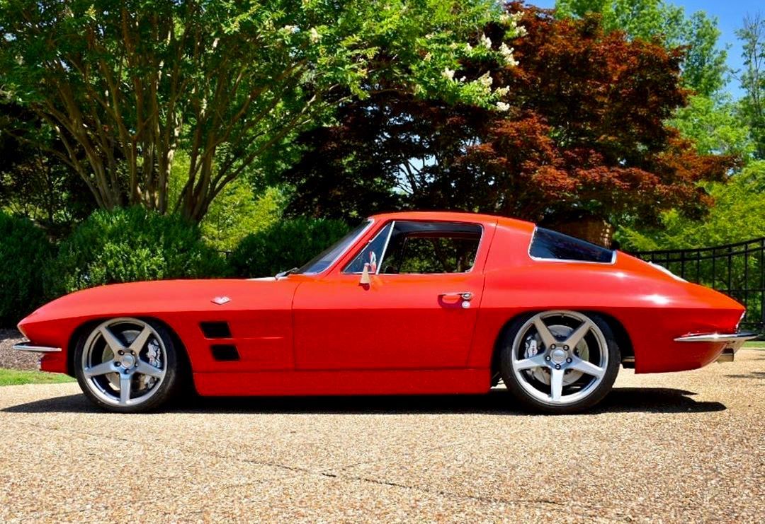 1964 Chevrolet Corvette Stingray | Jimmy Page’s 1964 Corvette on Forgeline One Piece Forged Monoblock CF1 Wheels