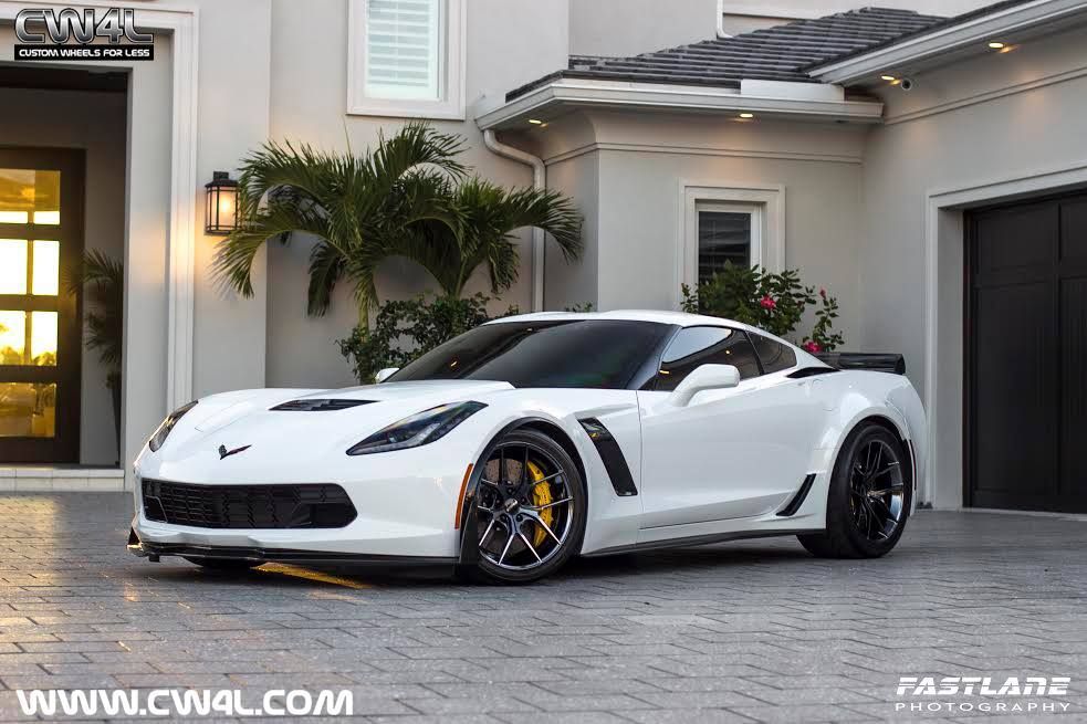 2015 Chevrolet Corvette Z06 | White C7 Corvette Z06 on Forgeline One Piece Forged Monoblock VX1 Wheels in Black Chrome PVD
