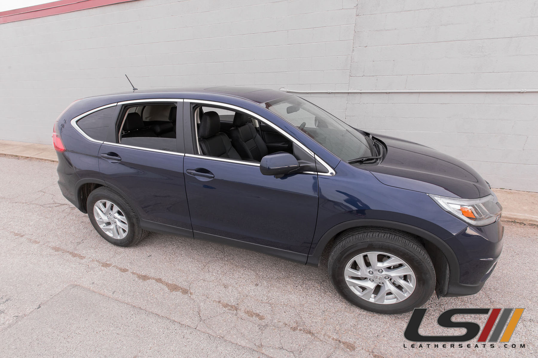 2015 Honda CR-V | 2015 Honda CR-V Interior By LeatherSeats.com