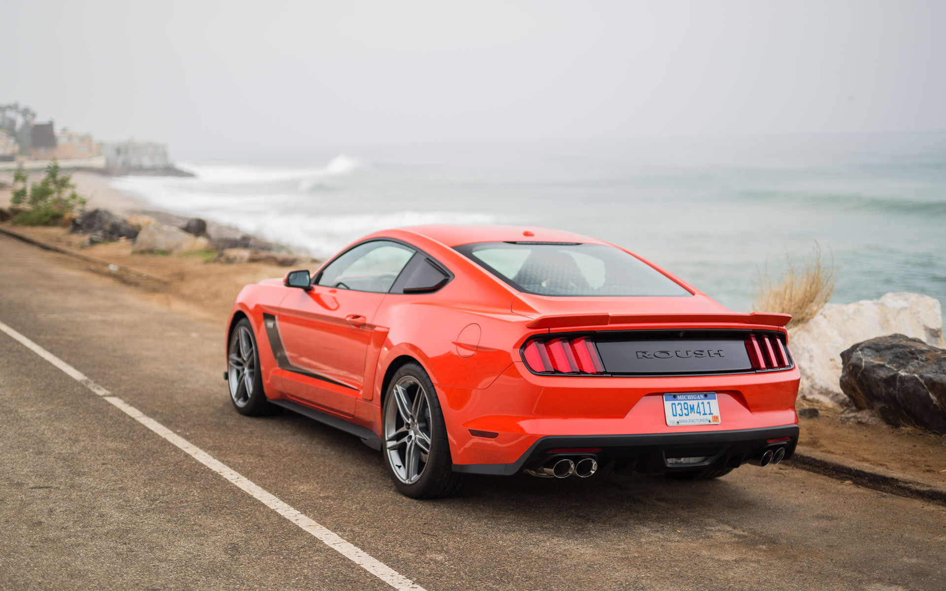 Ford Mustang 2015 Roush Stage 1 красный