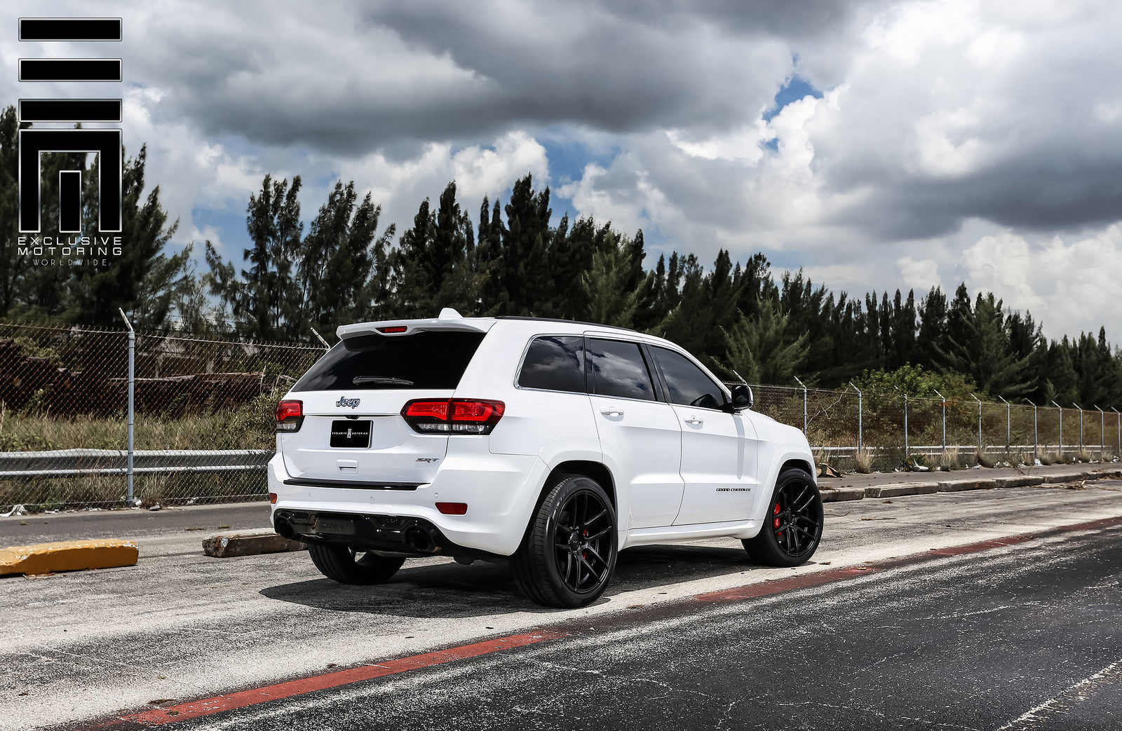 2015 Jeep Grand Cherokee | Jeep Cherokee SRT8 on Velgen Wheels VMB5
