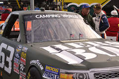 Mike Mittler Gives Garrett A Pre-Race Pep Talk