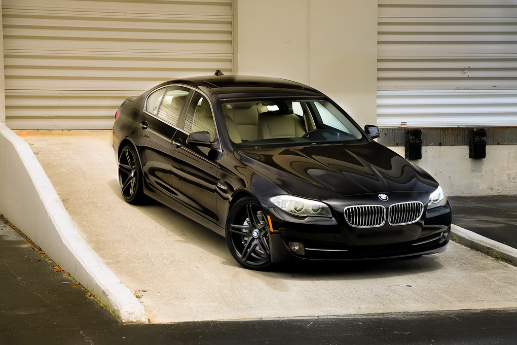 2012 BMW 5 Series | '12 BMW 528i on XO Caracas