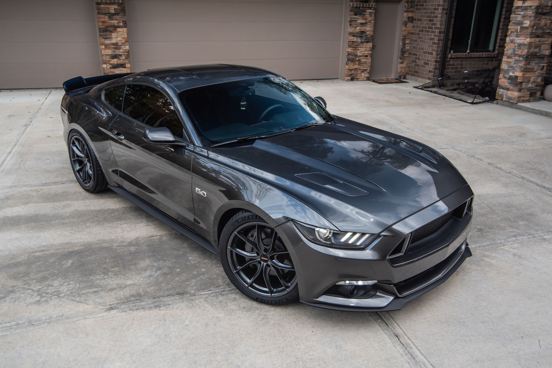 2019 Ford Mustang | Frank’s S550 Ford Mustang GT on Forgeline Flow Formed F01 Wheels