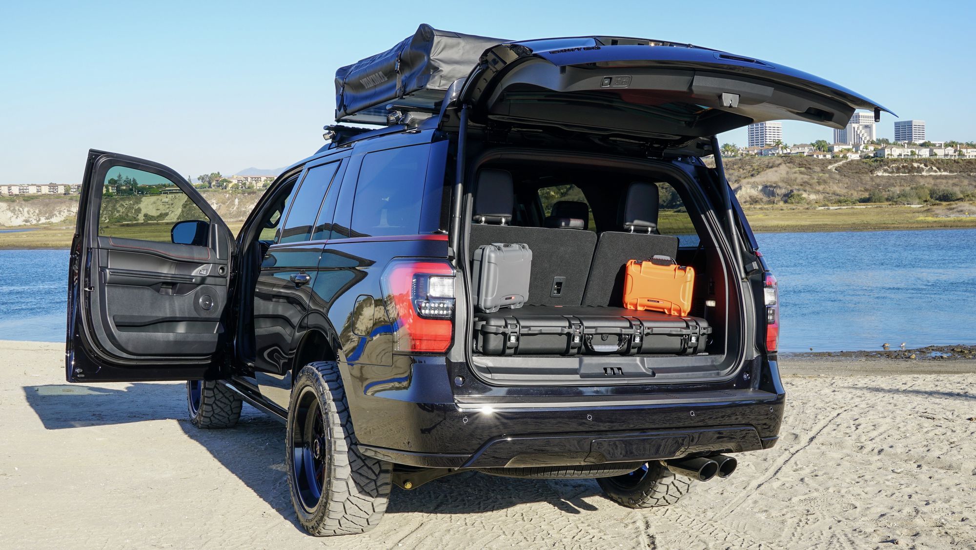 2019 Ford Expedition | MAD Industries 2019 Ford Expedition Limited Stealth Edition - Rear hatch open