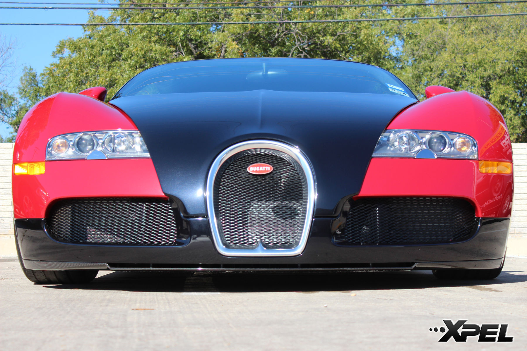 2006 Bugatti Veyron 16.4 | 2006 Bugatti Veyron with XPEL ULTIMATE