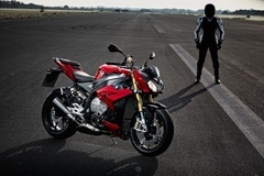 S1000R