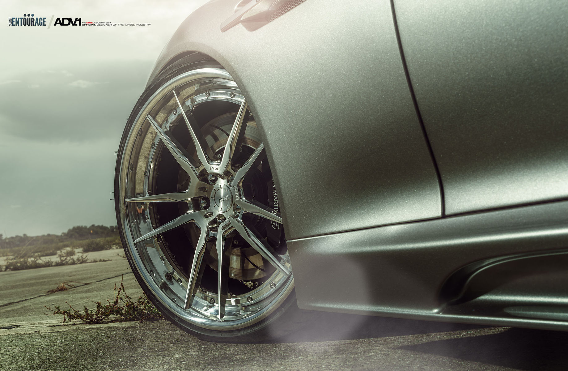  Aston Martin DBS | Aston Martin DBS