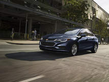 We compare the Mazda3 vs. Chevrolet Cruze