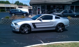 Mustang Boss 302 on Ruff R954's