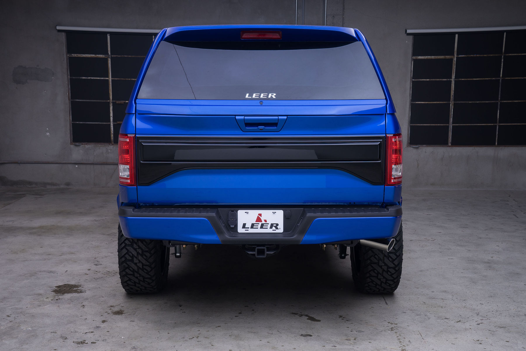 2015 Ford F-150 | '15 Ford F-150 CrewCab by Leer