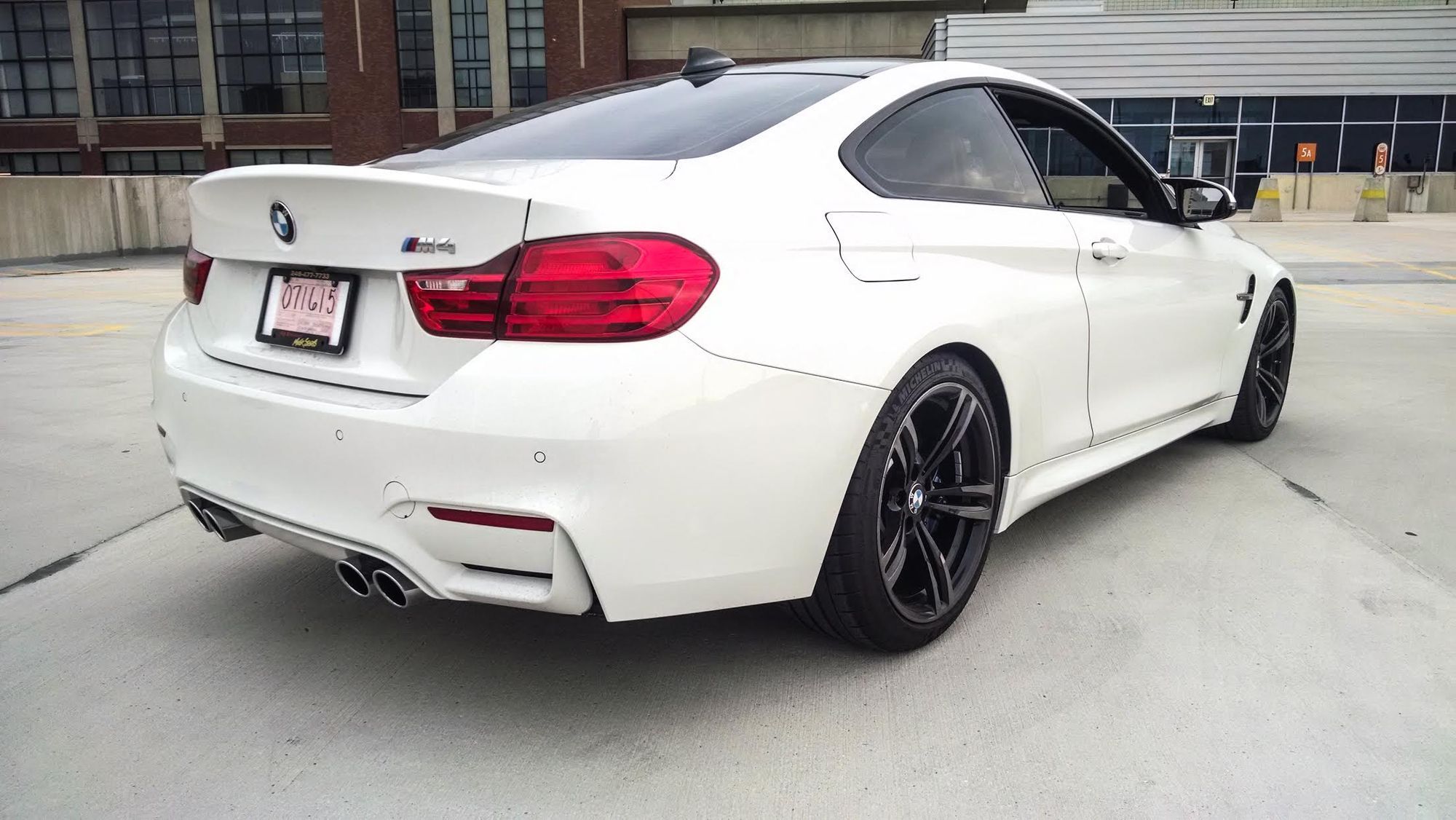 2015 BMW M4 | Motoroso M4 - Rear Right