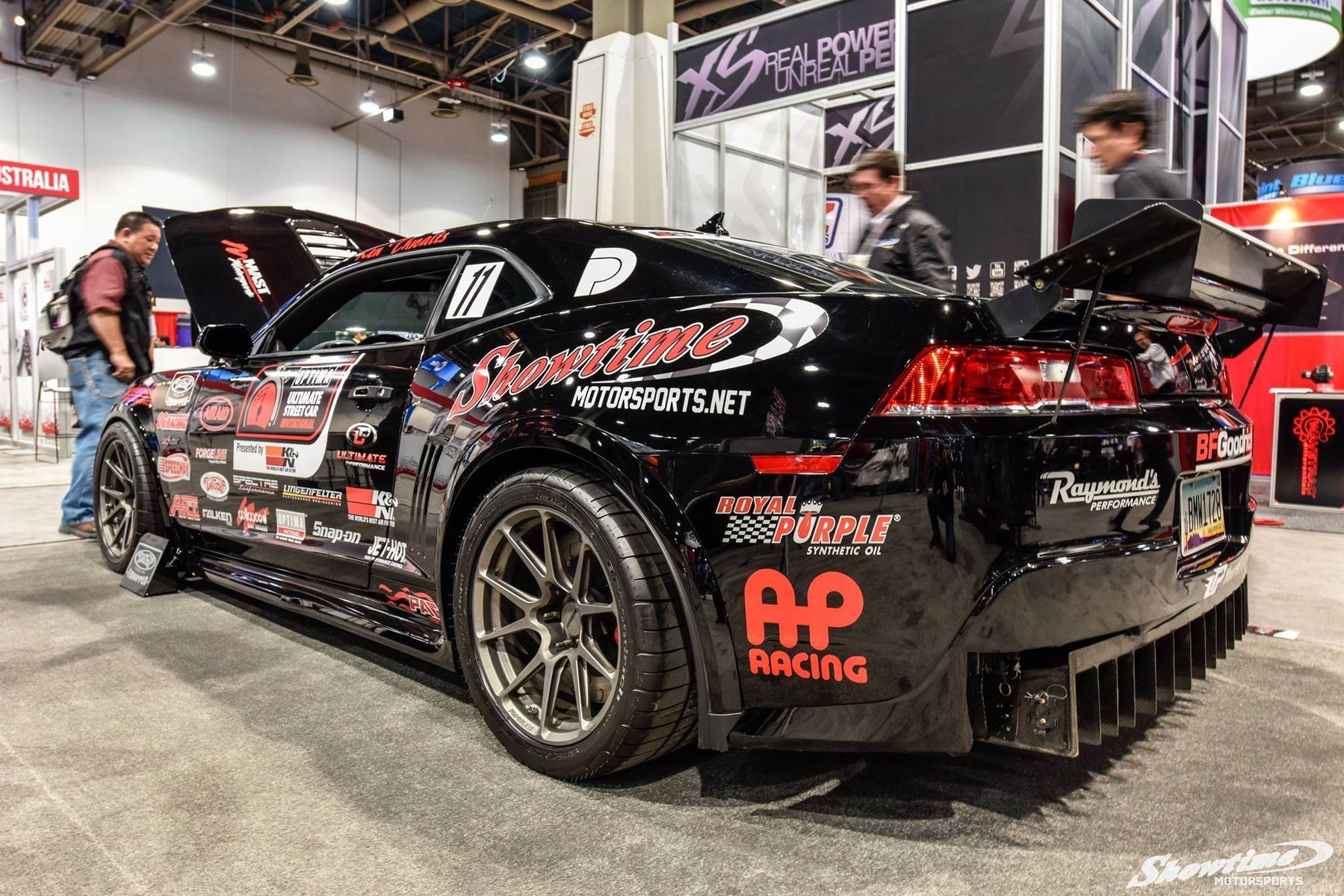 2014 Chevrolet Camaro | Ken Thwaits' Showtime Motorsports Camaro Z/28 on Forgeline One Piece Forged Monoblock GA1R Open Lug Open Lug Cap Edition Wheels