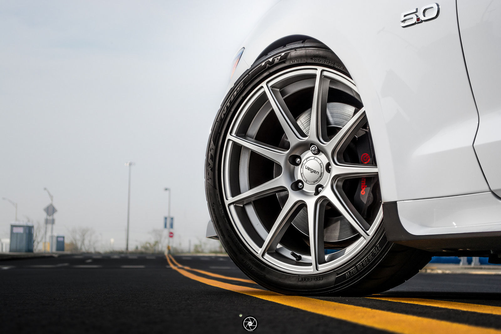 2015 Ford Mustang | White Mustang GT on Velgen Wheels VMB9 Matte Silver 20x9 & 20x10.5 