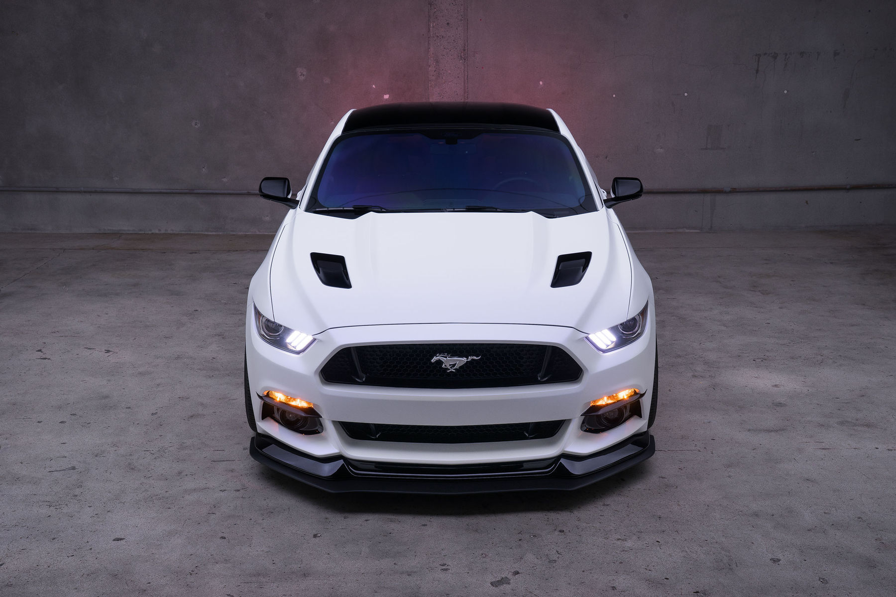 2015 Ford Mustang | 2015 Motoroso Ford Mustang Front High