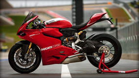 Ducati 1199 Panigale R - Sitting